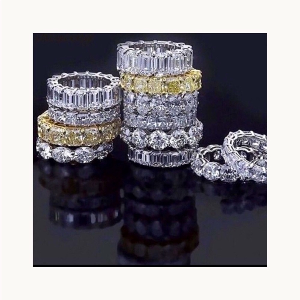 ✨SALE Superior cut, beautiful 3 different Swarovski Crystal rings So much shine!